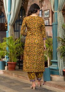 Vibrant Floral Print Kurta Large size. no dupatta