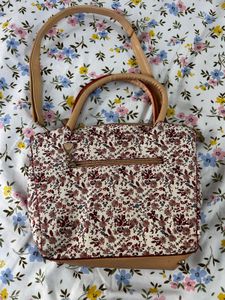 Chic Floral Handbag with Bow Detail