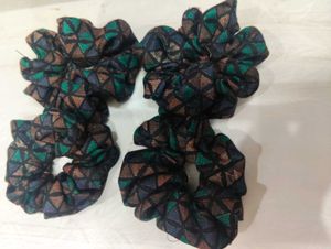 Set of 4 Patterned Scrunchies