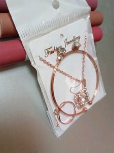 Combo of 4 Crayon lipstick and braclet set