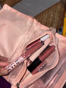 Kylie Lipstick- 808