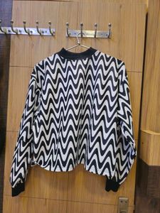 Black &amp; White Wavy Print Midi Skirt