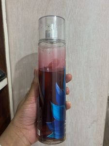 bbw dark kiss mist (50ml used) smells amazing