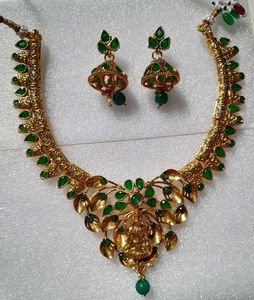 Gold Polish Necklace & Earrings Set