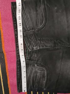 Black Jeans - Stylish Denim