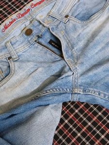 Light Wash Straight Leg Jeans