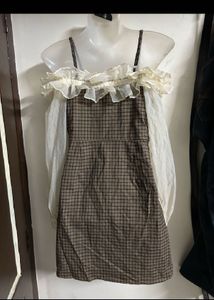 Chic Plaid Ruffle Dress
