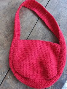 Chic Crochet Shoulder Bag with Bow Accent