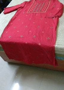 Avaasa Red Kurti