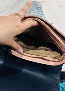 Baggit Sling bag