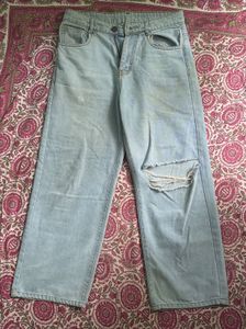 light blue denim ripped pant