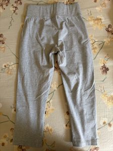 Women's Grey Capri Leggings