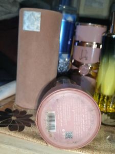 Lattafa Velvet Rose Eau de Parfum