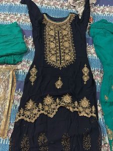 Embroidered Kurta Set