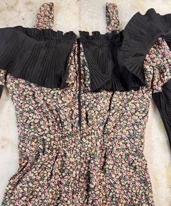 Chic Off-Shoulder Jumpsuit