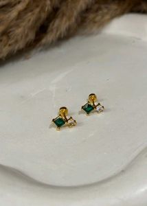Elegant Emerald & Crystal Stud Earrings