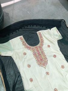 Elegant Offwhite Punjabi Kurta Set