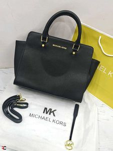 LATEST MICHAEL KORS SELMA MEDIUM SATCHEL HANDBAG*