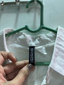 H&amp;M Classic White Button-Up Shirt