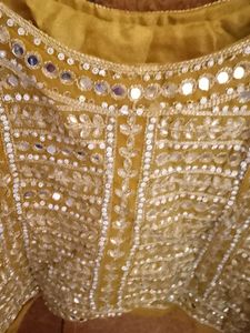 brand new Semi Stitched  Blouse mirror workMore bl