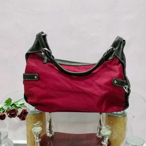 Chic Red & Black Shoulder Bag