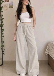 Cream Wide Leg trouser