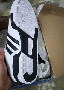Adidas Sneakers original 4500- White &amp; Black
