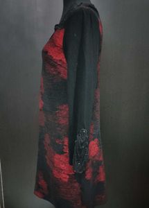 Chic Black &amp; Red Floral Dress