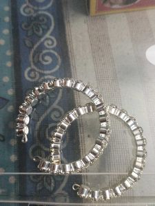 2 Braclets For Upto 7yrs Kids