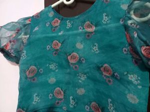 Floral Puff Sleeve Top
