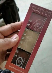 3-in-1 Contour, Highlighter &amp; Blusher Palette
