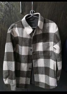 Uni qlo Jacket