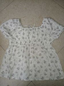 White Floral Puff Sleeve Top