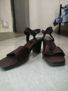Elegant Brown Heeled Sandals