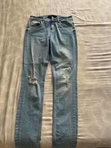 Vero Moda Light Wash Slim Fit Ripped Jeans