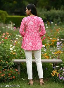 Stylish Pink Printed Kurti_M