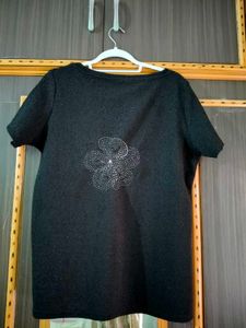 Black Short Sleeve Top