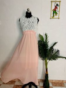 Chic Lace & Chiffon Maxi Dress