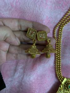 Elegant Gold Toned Traditional Necklace