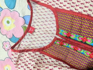 Chic Cream &amp; Red Printed Kurta