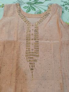 Beautifull Kurti, If u buy ,I will give discount