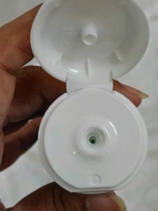 Dot &amp; Key Gentle Face Wash