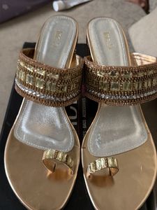 Inc 5 : Embellished Rose Gold Flat Sandals with bo