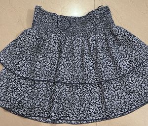 ZUDIO Tiered Floral Mini Skirt