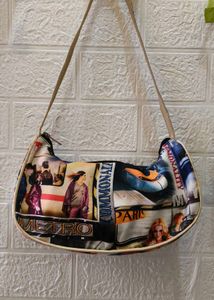 Unique Graphic Print Shoulder Bag