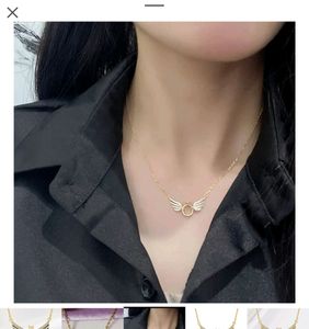 Angel Wings Neclace - Gold