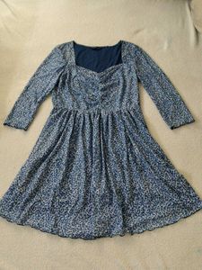 Charming Blue Floral Print Square Neck Dress