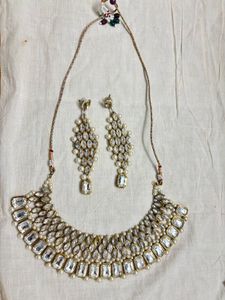 Exquisite Kundan Necklace & Earring Set