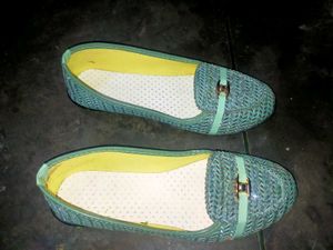 Stylish Green Ballet Flats