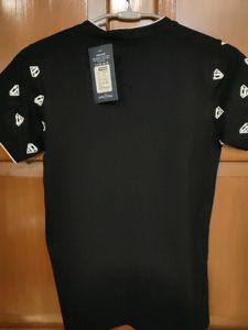 Color Changing embroidered T-shirt